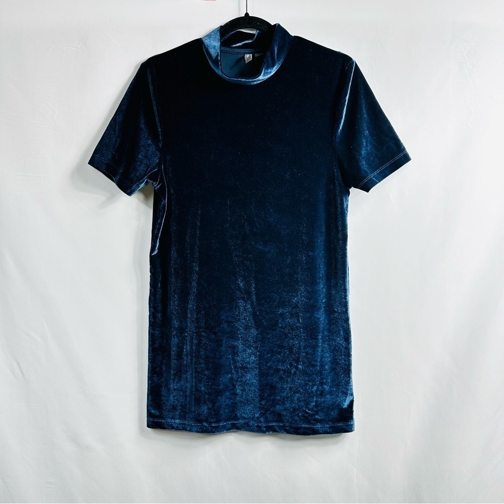 ASOS Women’s Sz Medium Long Blue Velvety Short Sleeve Mock Neck Blouse